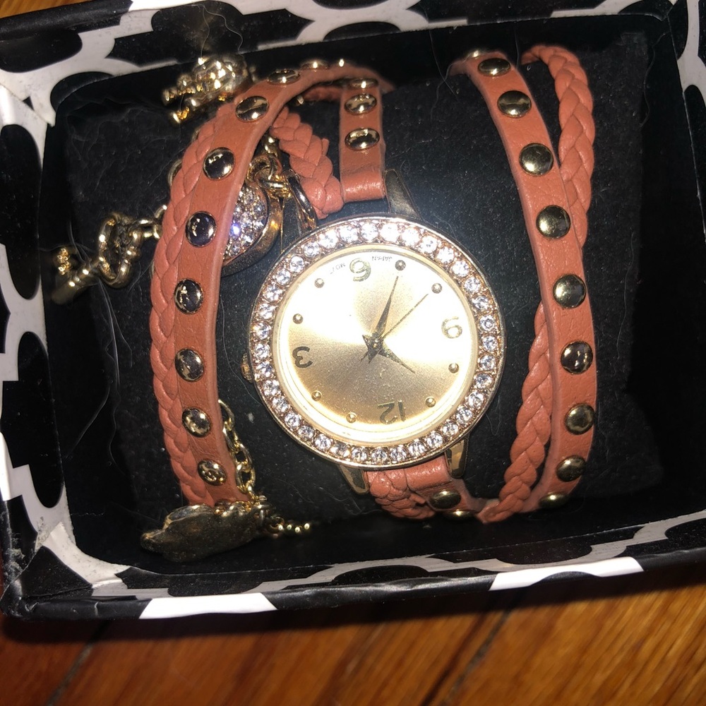 Wrap watch - Picture 2 of 3